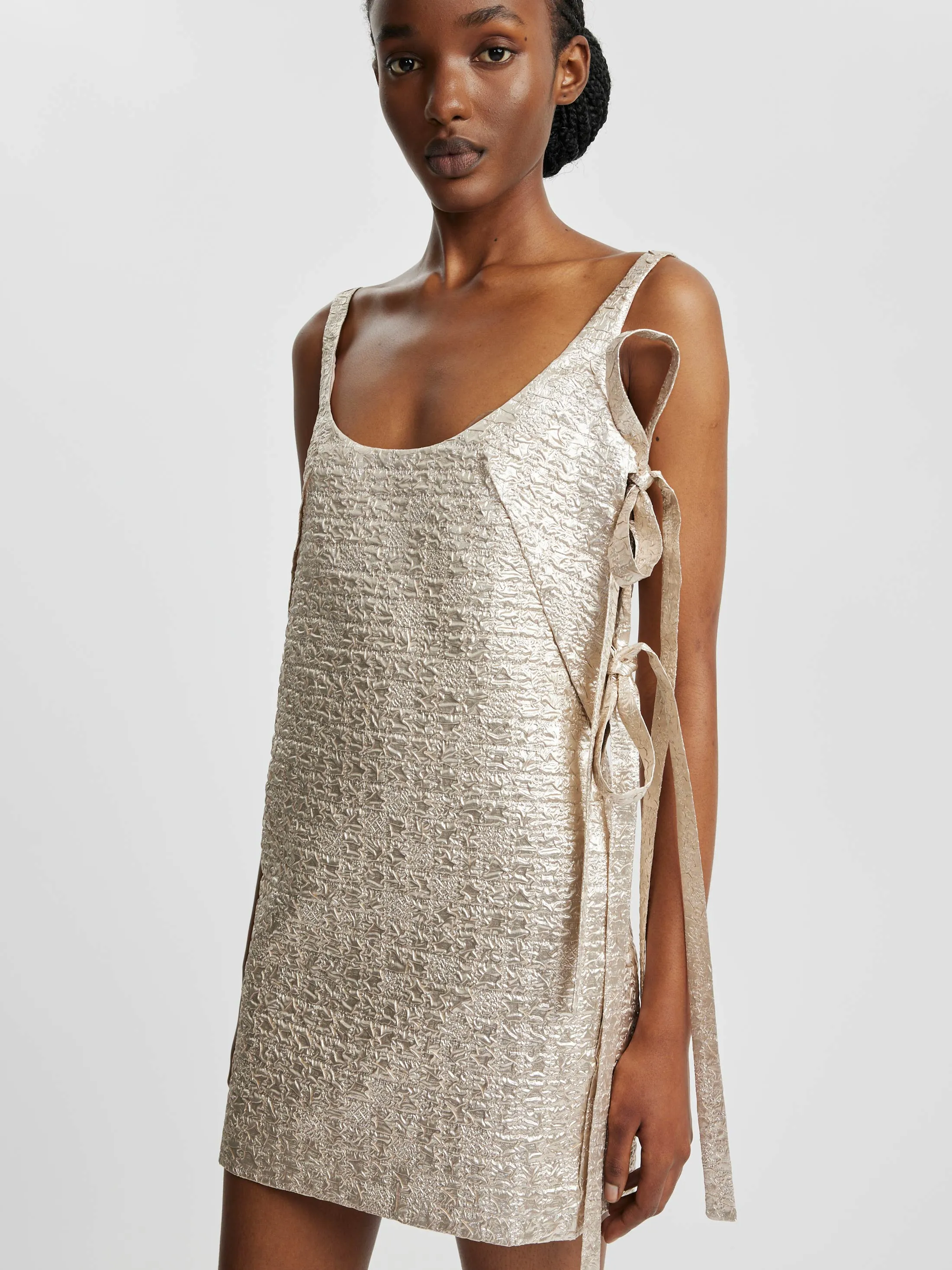 Maya Dress In Champagne Metallic Seersucker