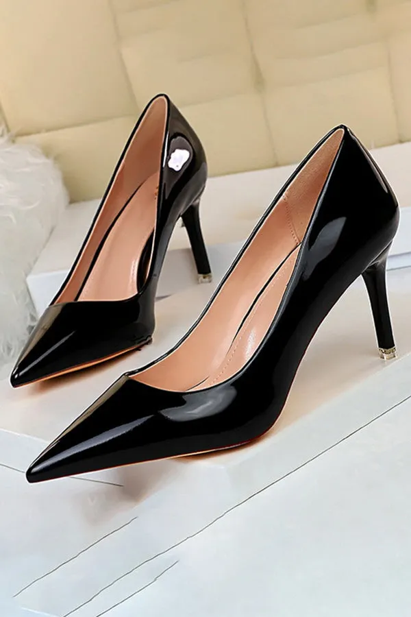 Minimalist Point Toe Court Pumps