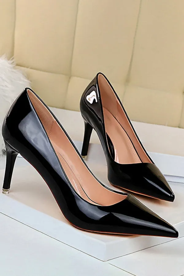 Minimalist Point Toe Court Pumps