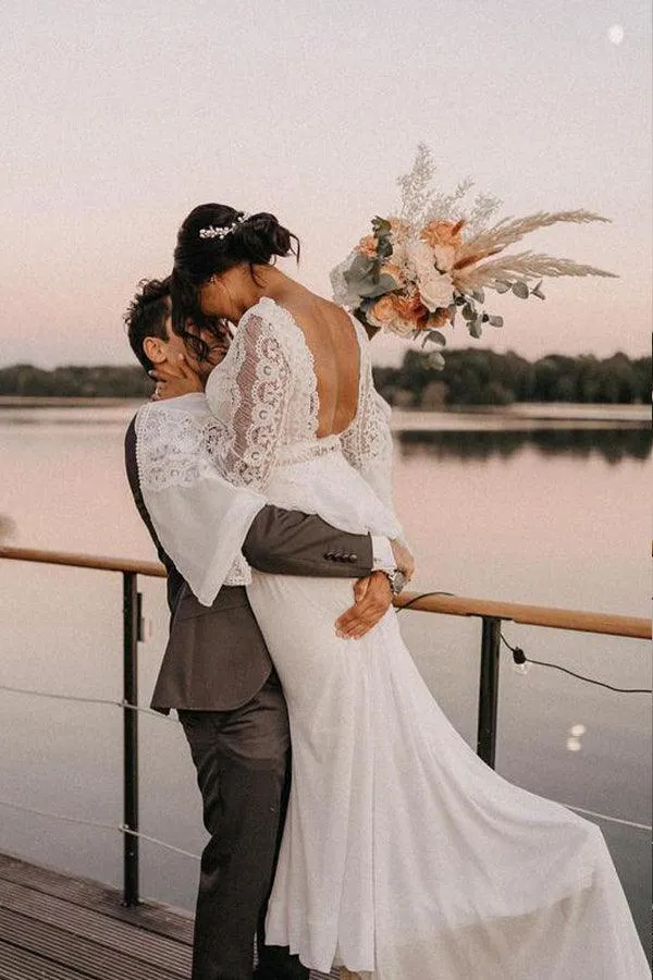 Vintage Chiffon V-Neck Wedding Dresses Backless Bridal Gowns TN290